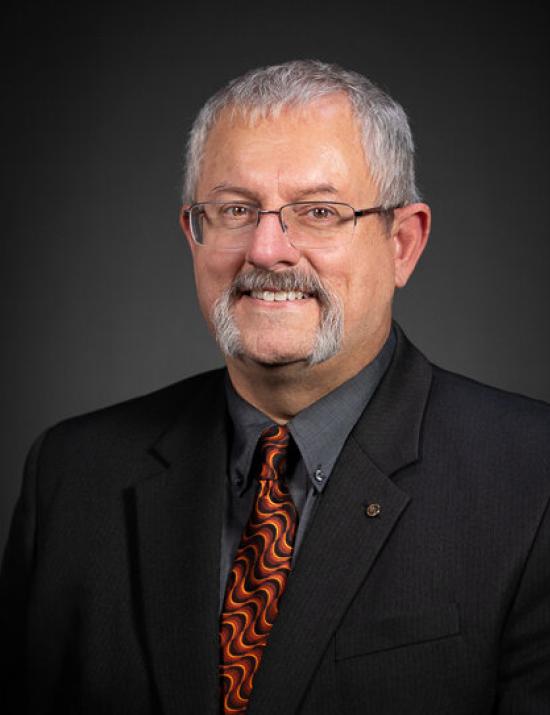 Daniel Madrzykowski headshot