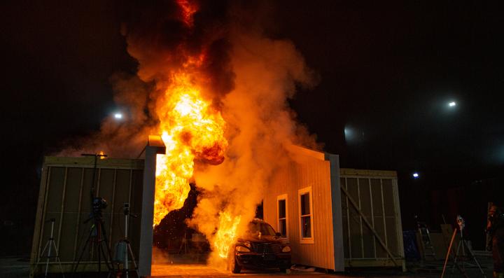 WUI heat transfer structure to structure fire experiment 
