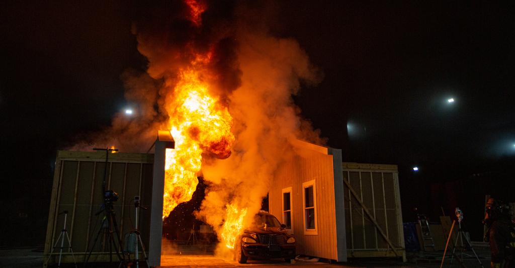 WUI heat transfer structure to structure fire experiment 